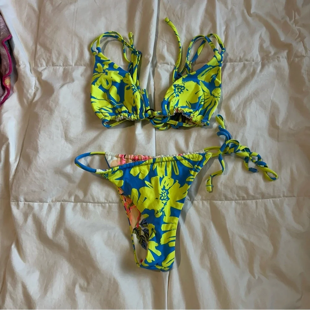 Maaji Flowerlike Reversible Bikini - Picture 2 of 4